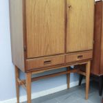 725 6382 BAR CABINET